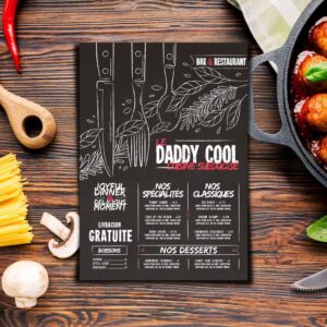 Menu restaurant Daddy Cool au design tableau noir, avec typographies manuscrites, spécialités suédoises et mise en page élégante.